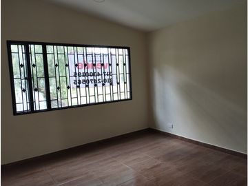 VENDE CASA EN MALIBU - ALHAMBRA