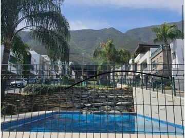Casa en Venta en Zona Colinas de San Jerónimo, Monterrey N.L