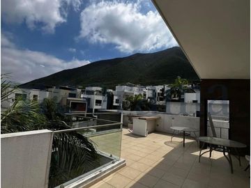 Casa en Venta en Zona Colinas de San Jerónimo, Monterrey N.L