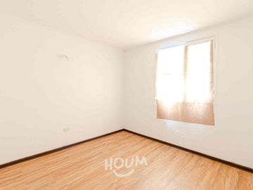 CASA EN SECTOR RESIDENCIAL CON AMPLIO PATIO