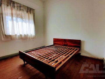 PH casa 4 ambientes con patio, 3 dormitorios  - Moron
