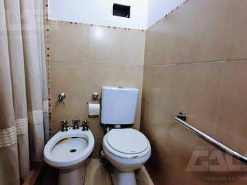 PH casa 4 ambientes con patio, 3 dormitorios  - Moron