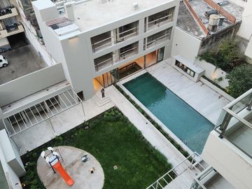 Espectacular departamento de 4 ambientes con dependencia y cochera doble!!