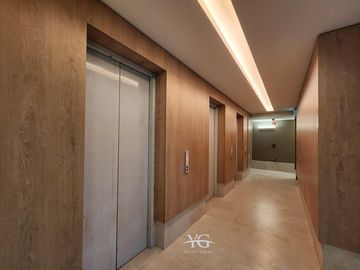 Espectacular departamento de 4 ambientes con dependencia y cochera doble!!