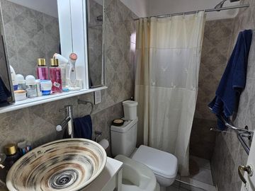 Venta de Departamento 3 Amb.  en Ramos Mejia  Muy Buen Estado C/patio y Esp. auto