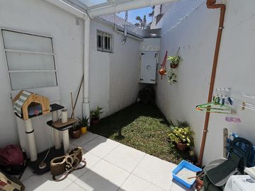 Venta de Departamento 3 Amb.  en Ramos Mejia  Muy Buen Estado C/patio y Esp. auto