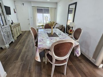 Venta de Departamento 3 Amb.  en Ramos Mejia  Muy Buen Estado C/patio y Esp. auto