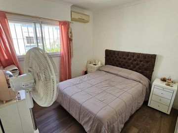 Venta de Departamento 3 Amb.  en Ramos Mejia  Muy Buen Estado C/patio y Esp. auto