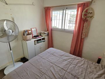 Venta de Departamento 3 Amb.  en Ramos Mejia  Muy Buen Estado C/patio y Esp. auto