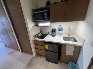 VENTA DEPA TIPO LOFT FRENTE A COCOTEROS A 1 CUADRA DE LA PLAYA  | MIO