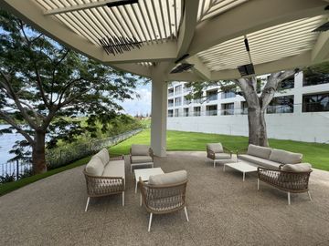 VENTA DEPA TIPO LOFT FRENTE A COCOTEROS A 1 CUADRA DE LA PLAYA  | MIO