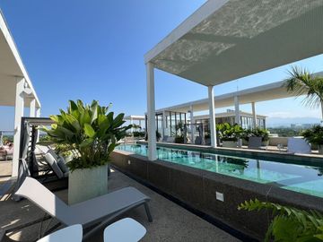 VENTA DEPA TIPO LOFT FRENTE A COCOTEROS A 1 CUADRA DE LA PLAYA  | MIO