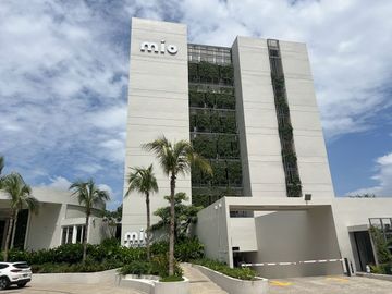 VENTA DEPA TIPO LOFT FRENTE A COCOTEROS A 1 CUADRA DE LA PLAYA  | MIO