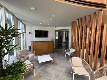 VENTA DEPA TIPO LOFT FRENTE A COCOTEROS A 1 CUADRA DE LA PLAYA  | MIO