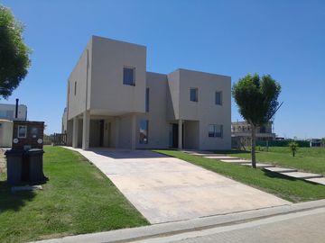 Casa en Riberas