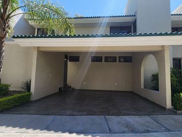 Casa en venta en Residencial Pulgas Pandas sur,  al norte de Aguascalientes