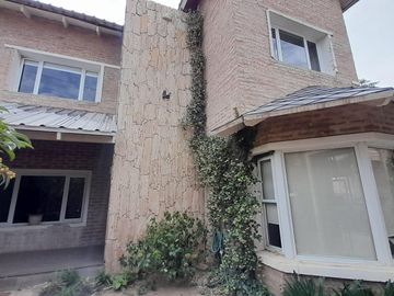 Casa en Centenario