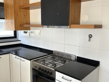 Departamento de tres dormitorios en  venta en Tigre Centro