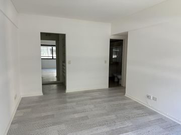 Departamento de tres dormitorios en  venta en Tigre Centro