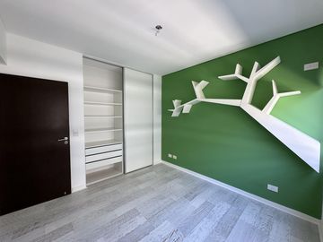 Departamento de tres dormitorios en  venta en Tigre Centro