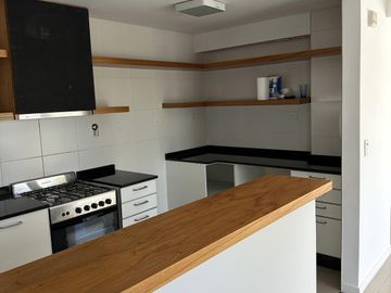 Departamento de tres dormitorios en  venta en Tigre Centro