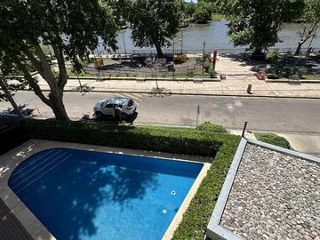 Departamento de tres dormitorios en  venta en Tigre Centro