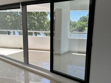 Departamento de tres dormitorios en  venta en Tigre Centro