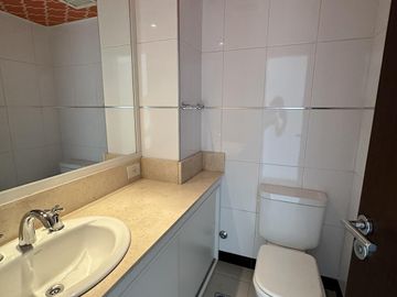 Departamento de tres dormitorios en  venta en Tigre Centro