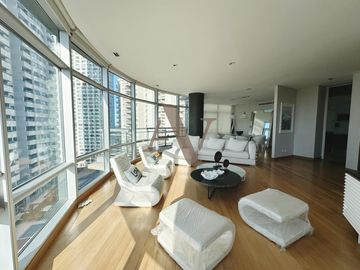 Departamento en Mulieris, Puerto Madero