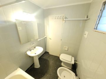 Alquiler,  Departamento, 3 ambientes, Balcon, Belgrano.