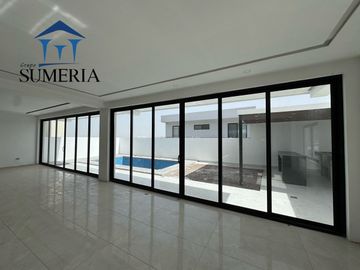 PREVENTA DE PRECIOSA  Y MODERNA CASA EN DOMINION