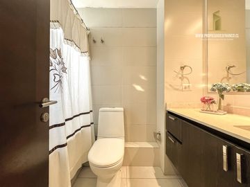 REÑACA VENTA DEPARTAMENTO 4D 3B CONDOMINIO LA FORESTA