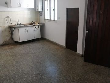 Departamento en alquiler en Bernal Centro