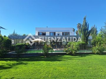 Casa en Venta en Oliveto Lonquen Sur