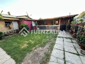 Casa en Venta en Monumento con Av. Chile