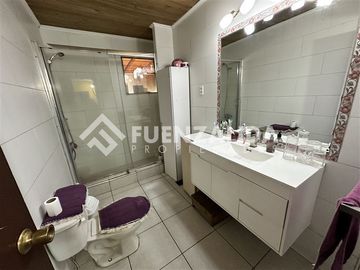 Casa en Venta en Monumento con Av. Chile