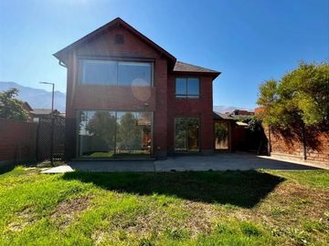 Casa en Venta en AVENIDA LAS PERDICESLAS PIRCAS