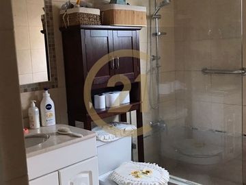 CASA EN VENTA  CONDOMINIO, AVDA ANDRÉS BELLO
