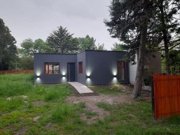 Casa en  venta en villa Parque Sicardi La PLata