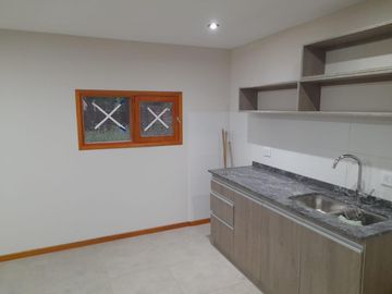 Casa en  venta en villa Parque Sicardi La PLata