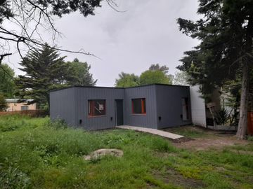 Casa en  venta en villa Parque Sicardi La PLata