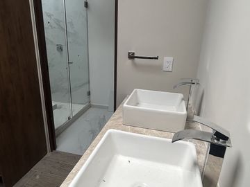 Venta Casa en Cantiles, Bosque Esmeralda