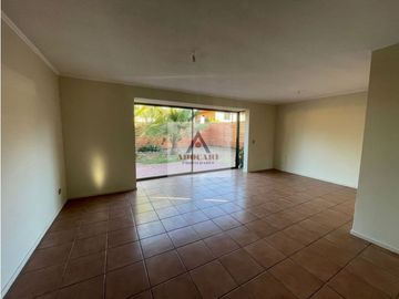 VENTA DE CASA EN JARDIN DEL LAGO