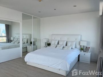 4 Bedroom Condo for sale at Supalai Prima Riva