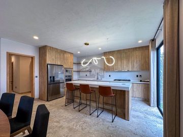 Casa en venta en Metepec de 3 habitaciones a un costado del Parque Bicentenario