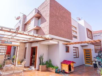 DE VENTA ESTA PRECIOSA CASA