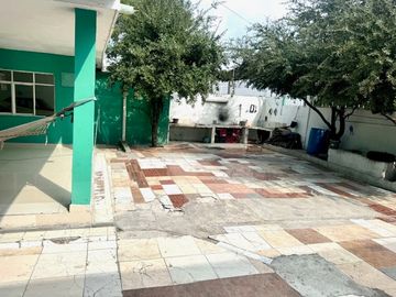 CASA EN VENTA EN COL. LAS MALVINAS EN ESCOBEDO