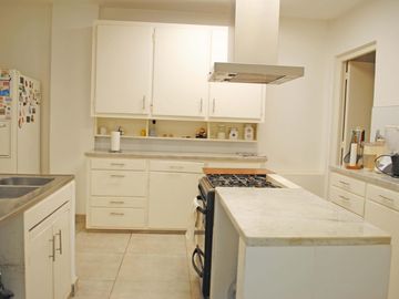 Venta increible PB con jardín - en Parera y Guido