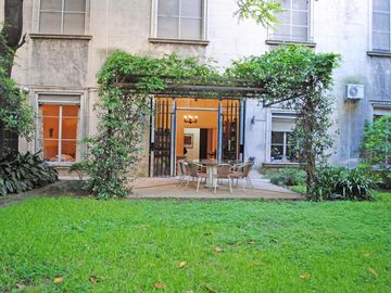 Venta increible PB con jardín - en Parera y Guido