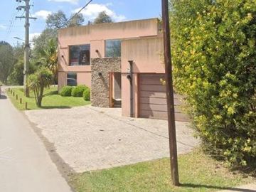 Casa quinta en venta - 5 Dormitorios 4 Baños - Cocheras - 1.600Mts2 - Ezeiza